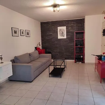Apartment 2 Pieces