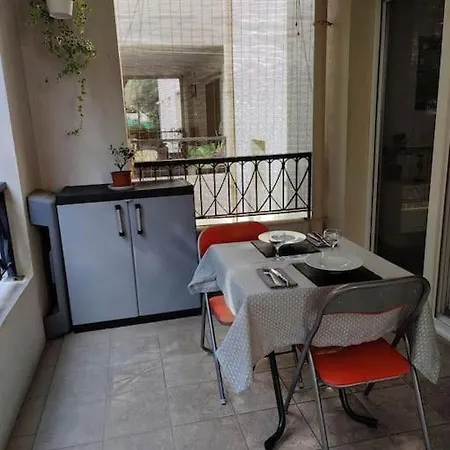 Apartment 2 Pieces
